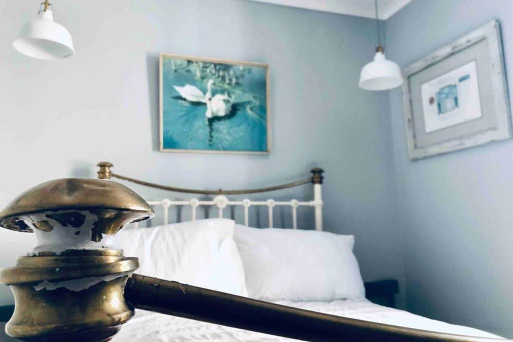 Seaside Escape - Gorgeous 2 Bed Apartment In St-Leonards-On-Sea Hastings Buitenkant foto
