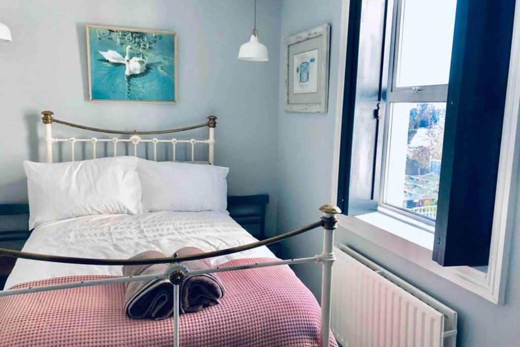 Seaside Escape - Gorgeous 2 Bed Apartment In St-Leonards-On-Sea Hastings Buitenkant foto