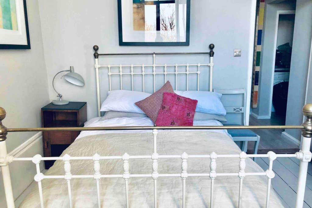 Seaside Escape - Gorgeous 2 Bed Apartment In St-Leonards-On-Sea Hastings Buitenkant foto